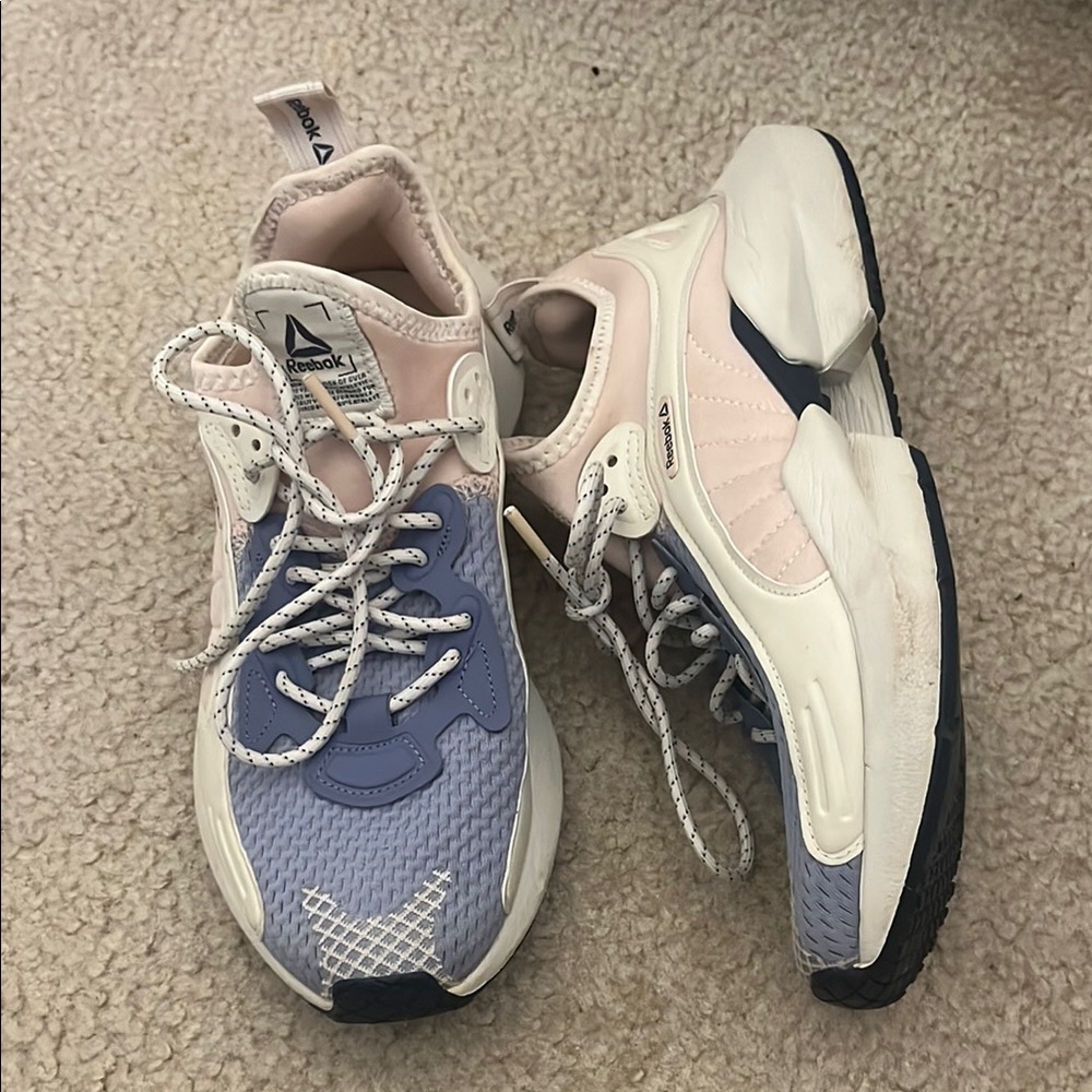 Reebok Women's Blue and Pink Sneakers